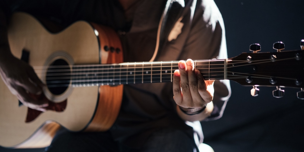 Best Online Guitar Lessons: Learn to Play Guitar in 2021